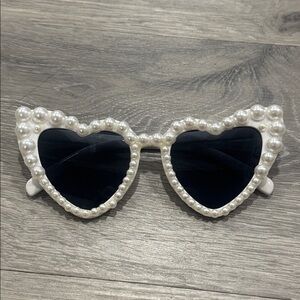 Pearl Embellished Heart Shaped White Sunglasses Bride Wedding Flower Girl